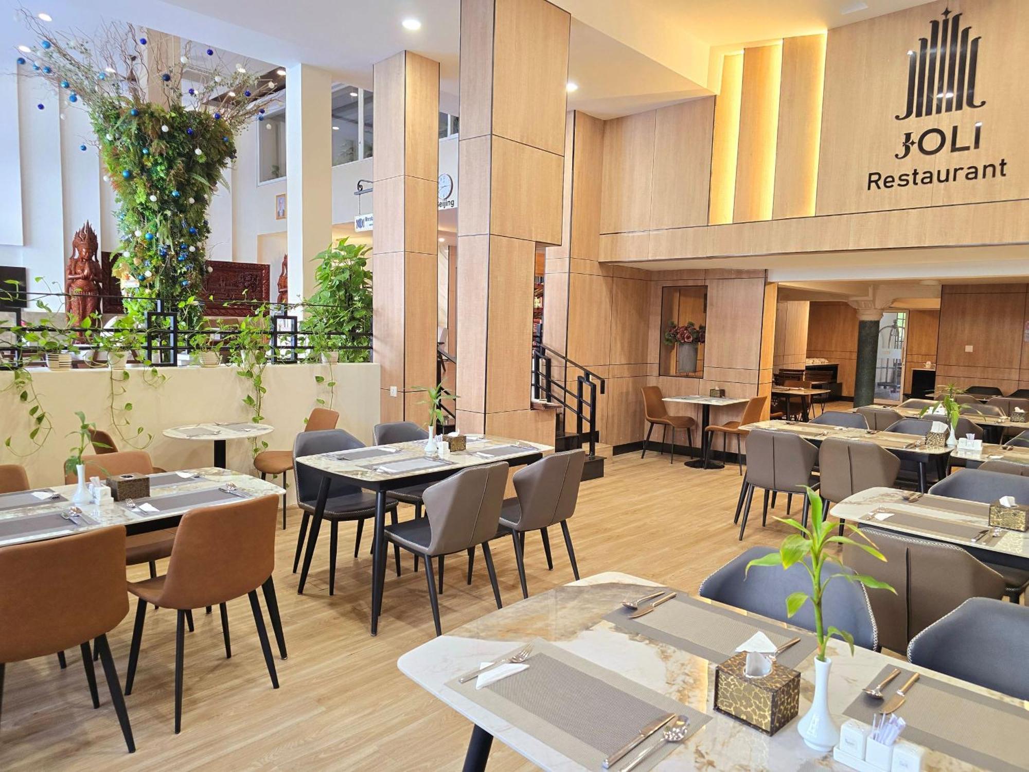 Joli Hotel Phnom Penh Eksteriør billede